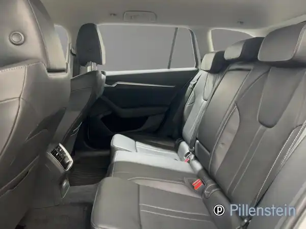 ŠKODA OCTAVIA (13/16)