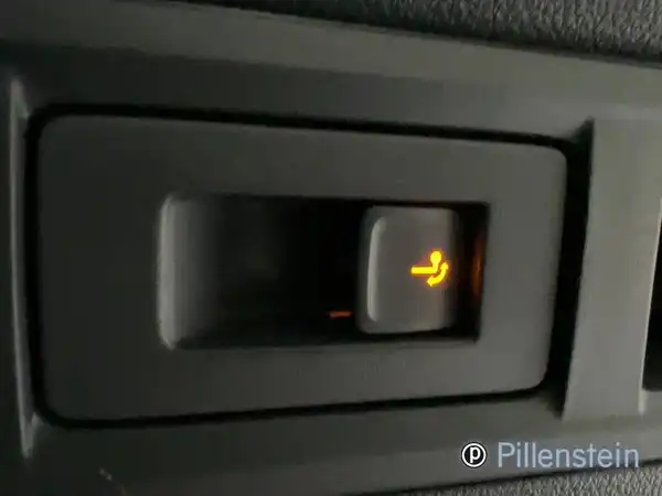 ŠKODA OCTAVIA (15/16)