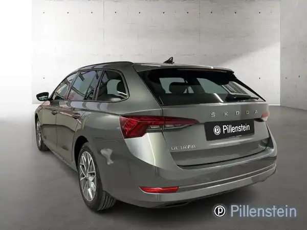 ŠKODA OCTAVIA (3/8)