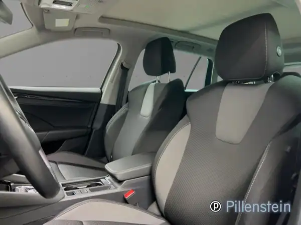 ŠKODA OCTAVIA (5/8)