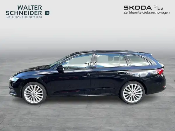 ŠKODA OCTAVIA (2/22)