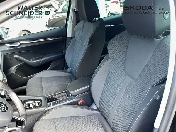 ŠKODA OCTAVIA (14/22)