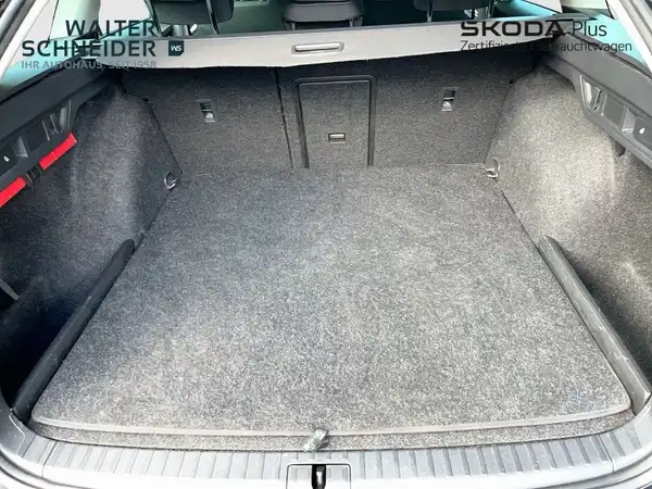 ŠKODA OCTAVIA (10/22)