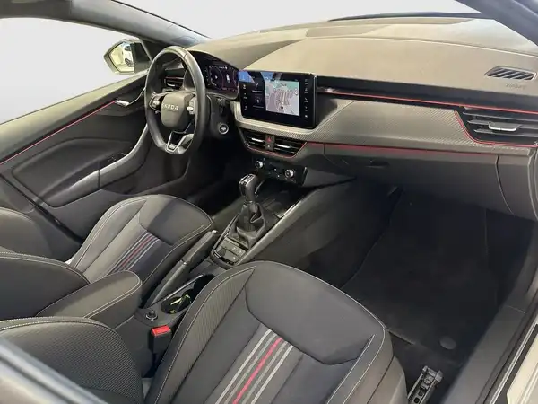 ŠKODA SCALA (13/19)
