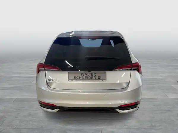 ŠKODA SCALA (4/19)