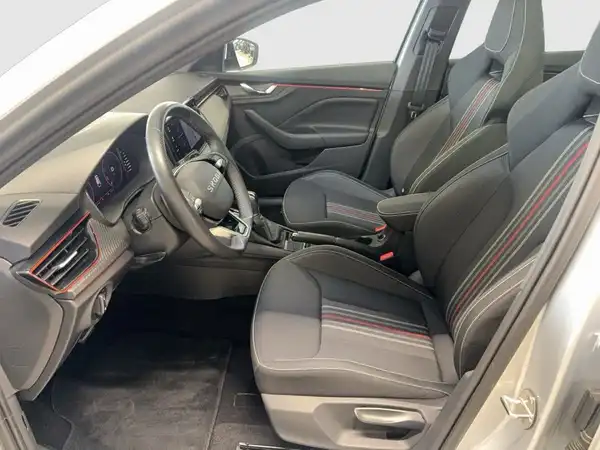 ŠKODA SCALA (9/19)