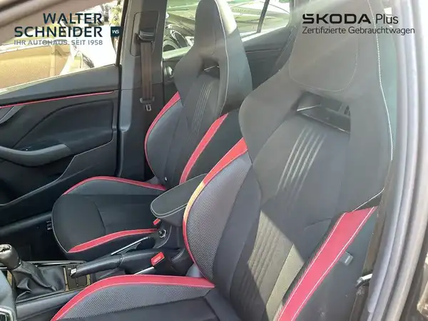 ŠKODA SCALA (14/21)