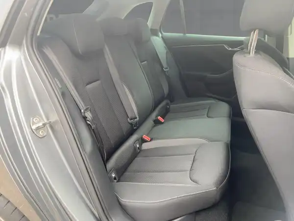 ŠKODA Scala 1.0 TSI DSG Tour/ PDC/CAM (12/15)