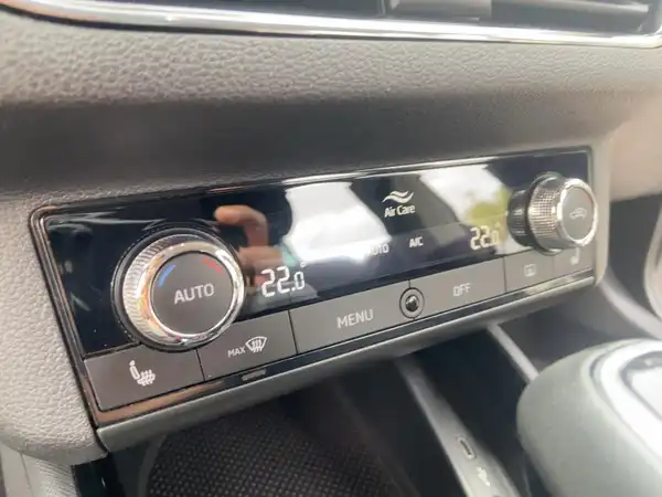 ŠKODA Scala 1.0 TSI DSG Tour/ PDC/CAM (14/15)