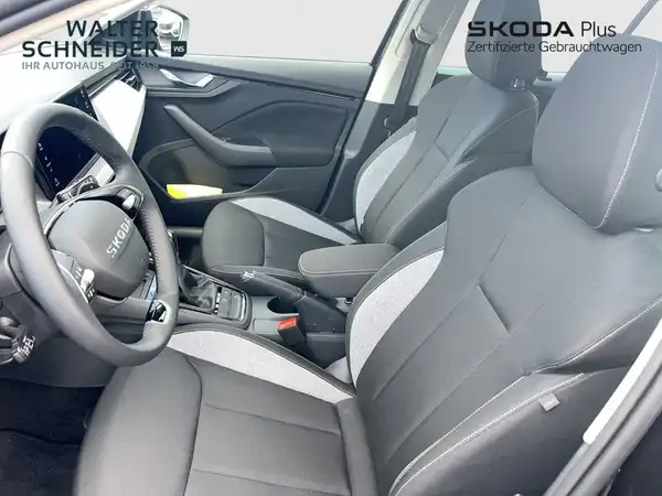 ŠKODA SCALA (9/16)