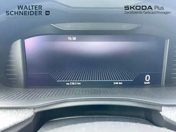 ŠKODA SCALA (10/16)