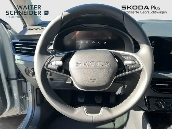 ŠKODA SCALA (11/14)
