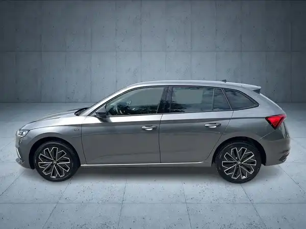 ŠKODA SCALA (2/21)