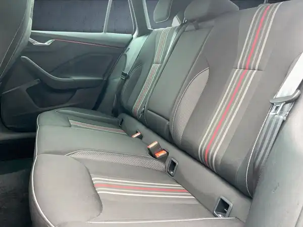 ŠKODA SCALA (12/17)