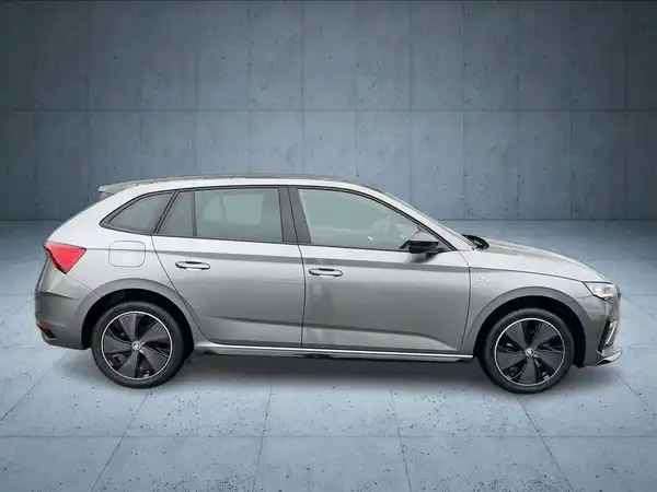 ŠKODA SCALA (6/17)