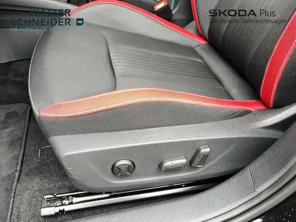 ŠKODA SCALA (17/21)