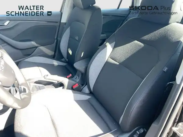 ŠKODA SCALA (9/14)