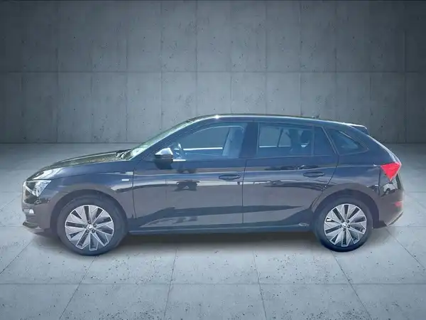 ŠKODA SCALA (2/21)