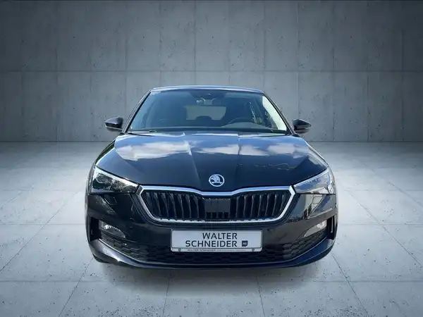 ŠKODA SCALA (8/21)