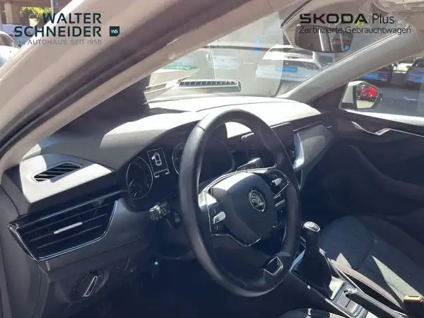 ŠKODA SCALA (18/21)