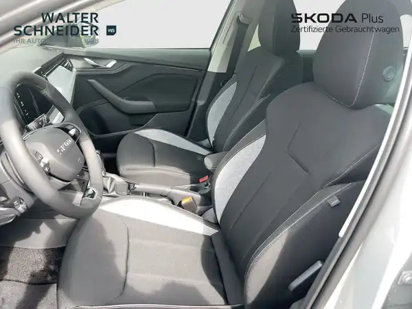 ŠKODA SCALA (9/17)