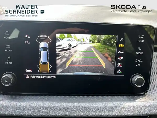 ŠKODA SCALA (12/15)