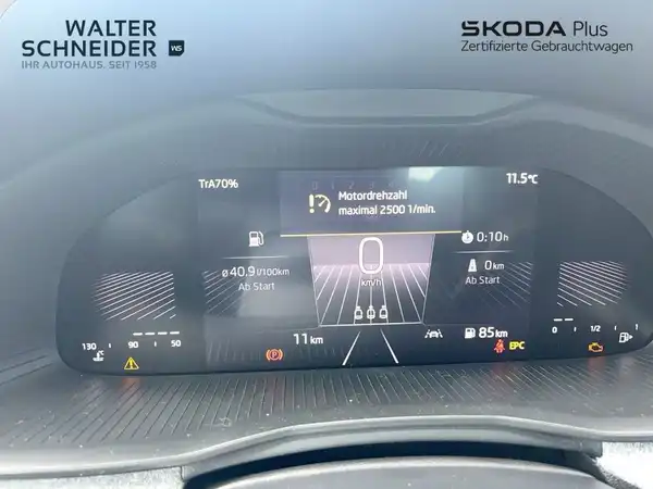 ŠKODA SCALA (10/15)