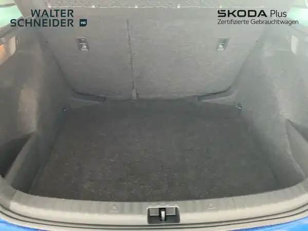ŠKODA SCALA (9/15)