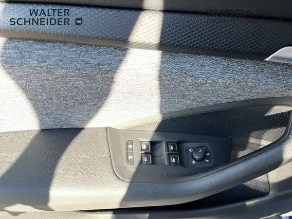 ŠKODA SUPERB (14/21)
