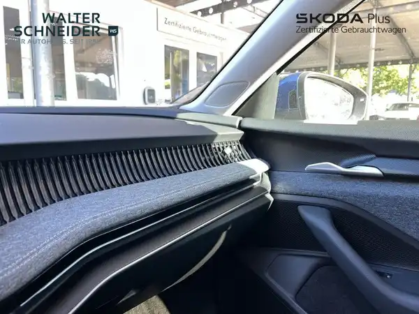 ŠKODA SUPERB (17/21)