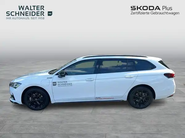 ŠKODA SUPERB (2/21)