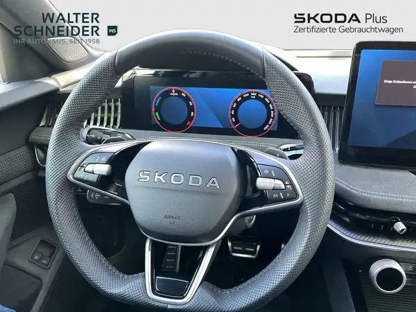 ŠKODA SUPERB (11/21)