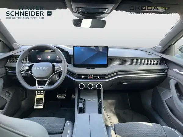 ŠKODA SUPERB (12/21)