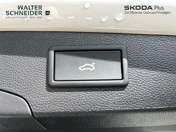 ŠKODA SUPERB (15/21)