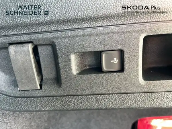 ŠKODA SUPERB (16/21)