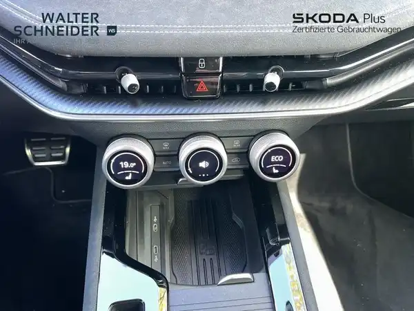 ŠKODA SUPERB (19/21)