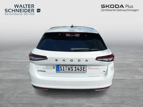 ŠKODA SUPERB (4/21)