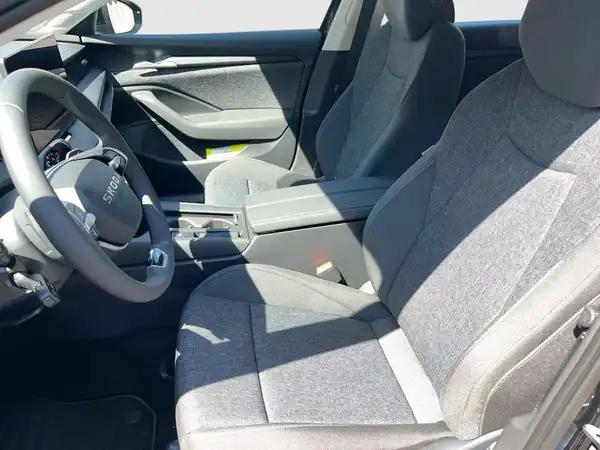 ŠKODA SUPERB (9/15)
