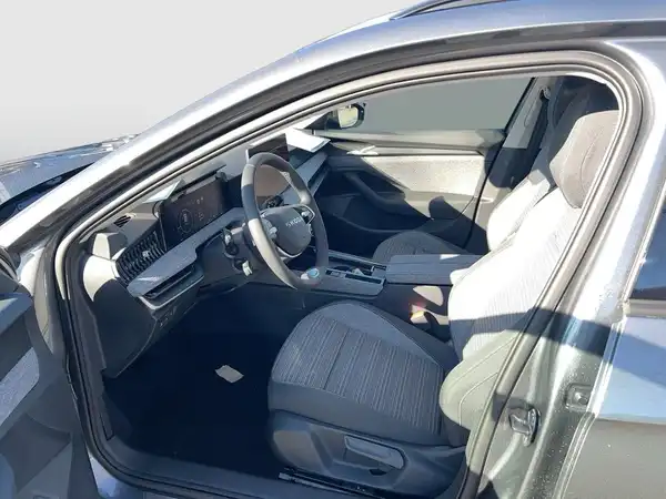 ŠKODA SUPERB (9/18)