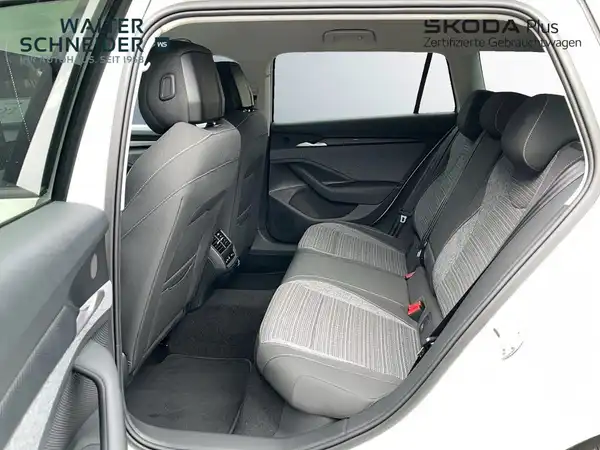 ŠKODA SUPERB (11/21)