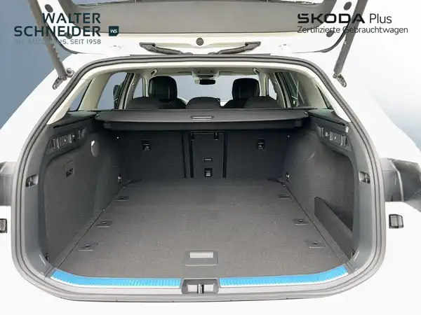 ŠKODA SUPERB (12/21)