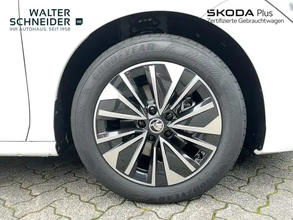 ŠKODA SUPERB (6/21)