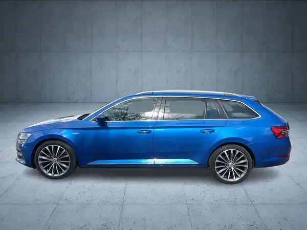ŠKODA SUPERB (2/20)