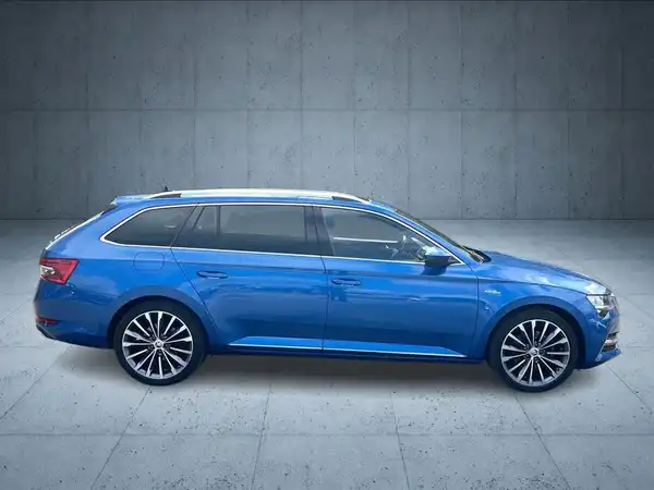 ŠKODA SUPERB (6/20)