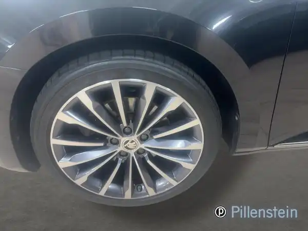 ŠKODA SUPERB (6/16)