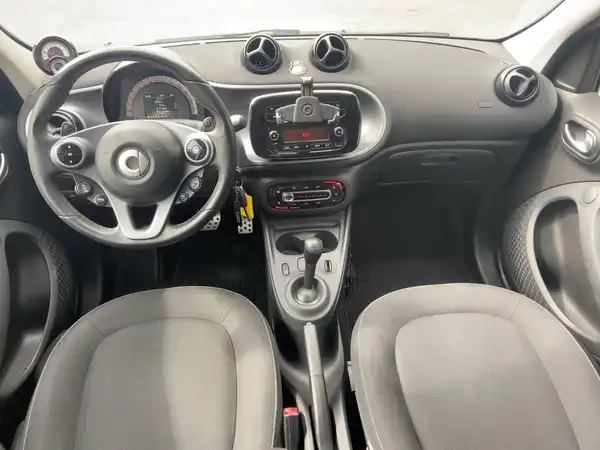 SMART FORFOUR (12/15)