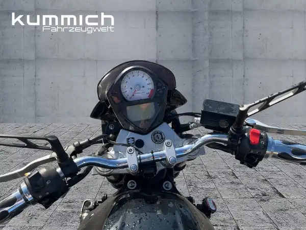 SUZUKI SV 650 (8/10)
