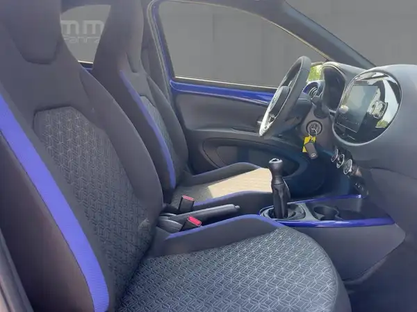 TOYOTA AYGO (11/15)