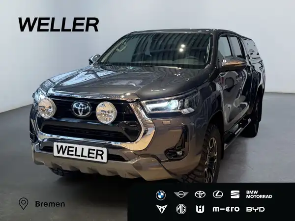 Second hand Toyota Hilux 2.8