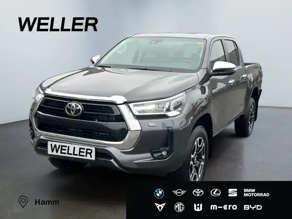 Second hand Toyota Hilux 